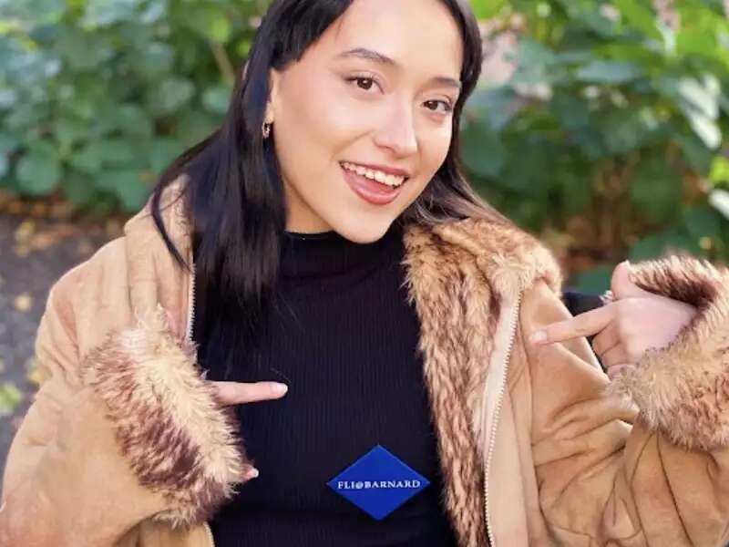 Student with FLI Barnard sticker on their shirt